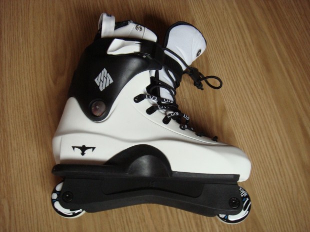 USD Throne UFS Evo 2012 Custom