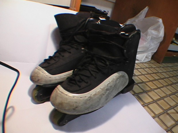 Remz non UFS skate  black and grey
