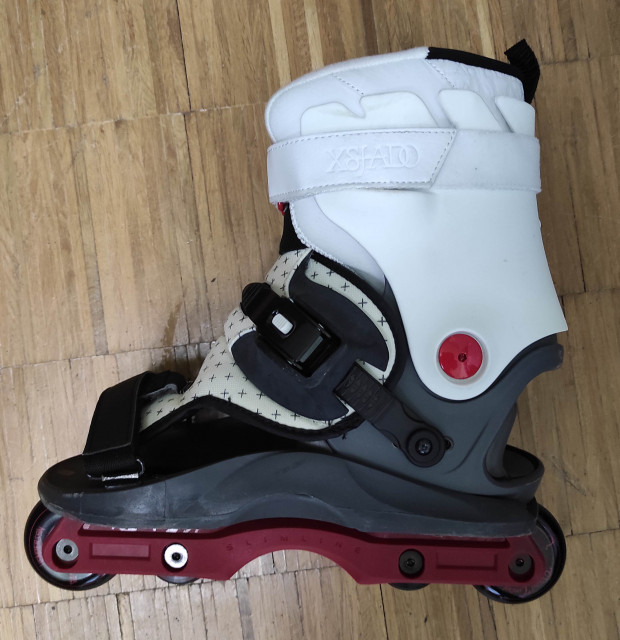 Xsjado 2.0 red gray white