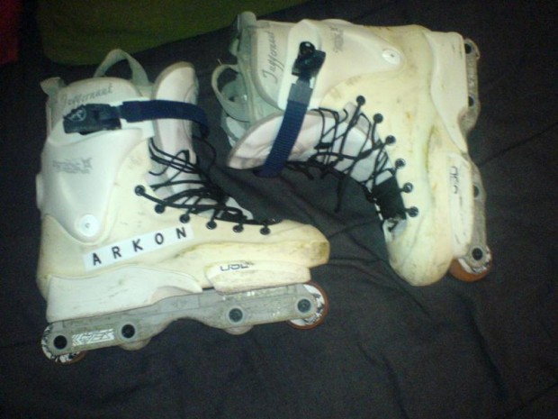 USD Classic Throne White ARKON