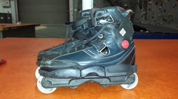 USD carbon 3s SL soles and 64mm wheels.