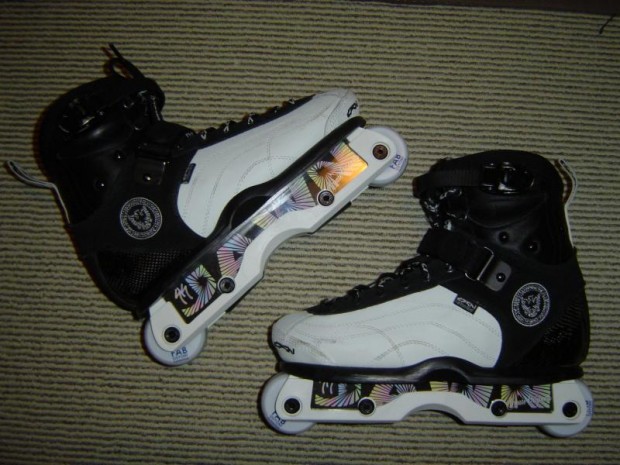 OG Deshi Carbon Skates