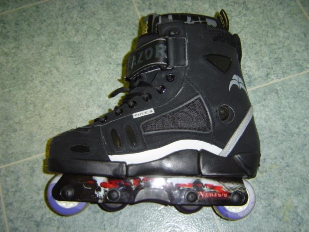 Razors Cult IV Skates w Nemesis Frames